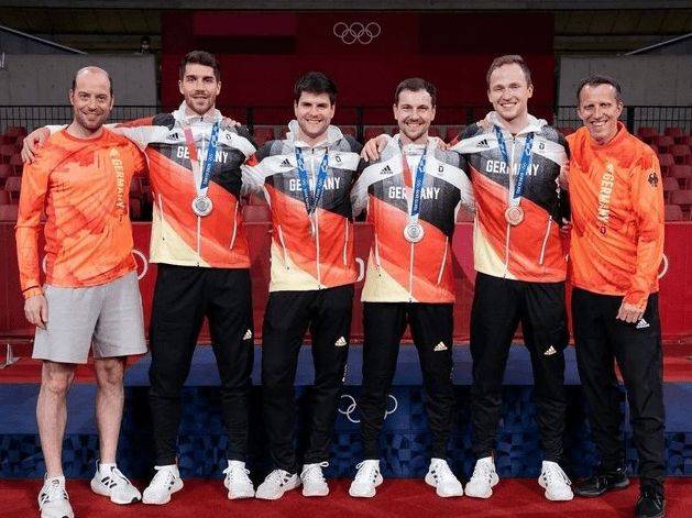 IM体育数据分析平台-日本队横扫法国队，奥恰洛夫关键制胜