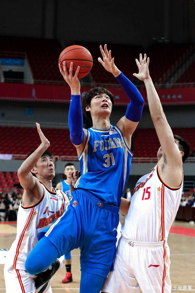 IM体育赛事直播入口-广东队碾压步行者，王哲林刷新纪录