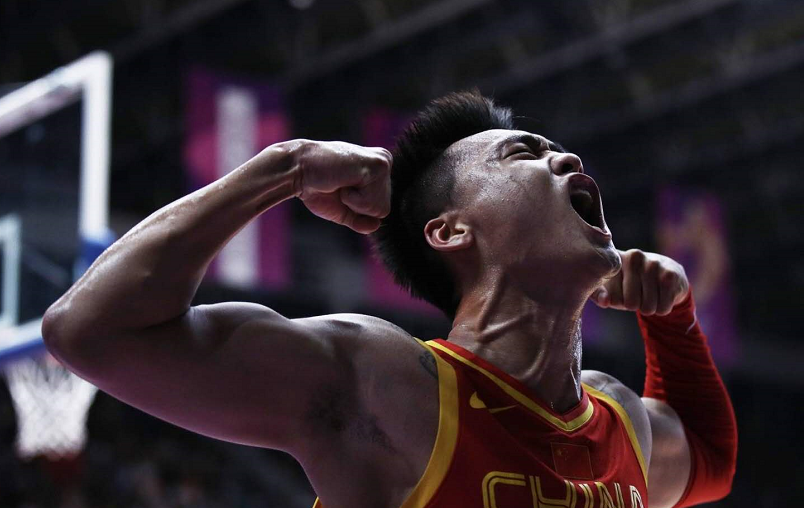 IM Sport-雷霆鏖战上海队，易建联高光表现