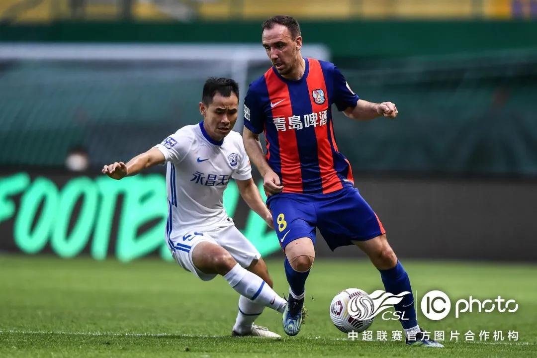 IM体育-青岛队完胜吉林队，麦科勒姆惊艳四座