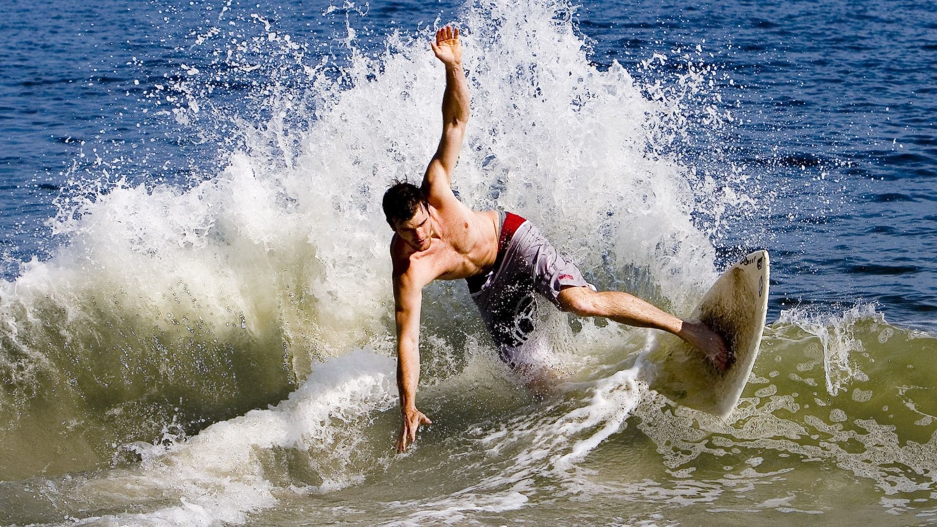 绝境中的火焰,保罗狂飙导演惊天逆转,北京队翻盘青岛启示录