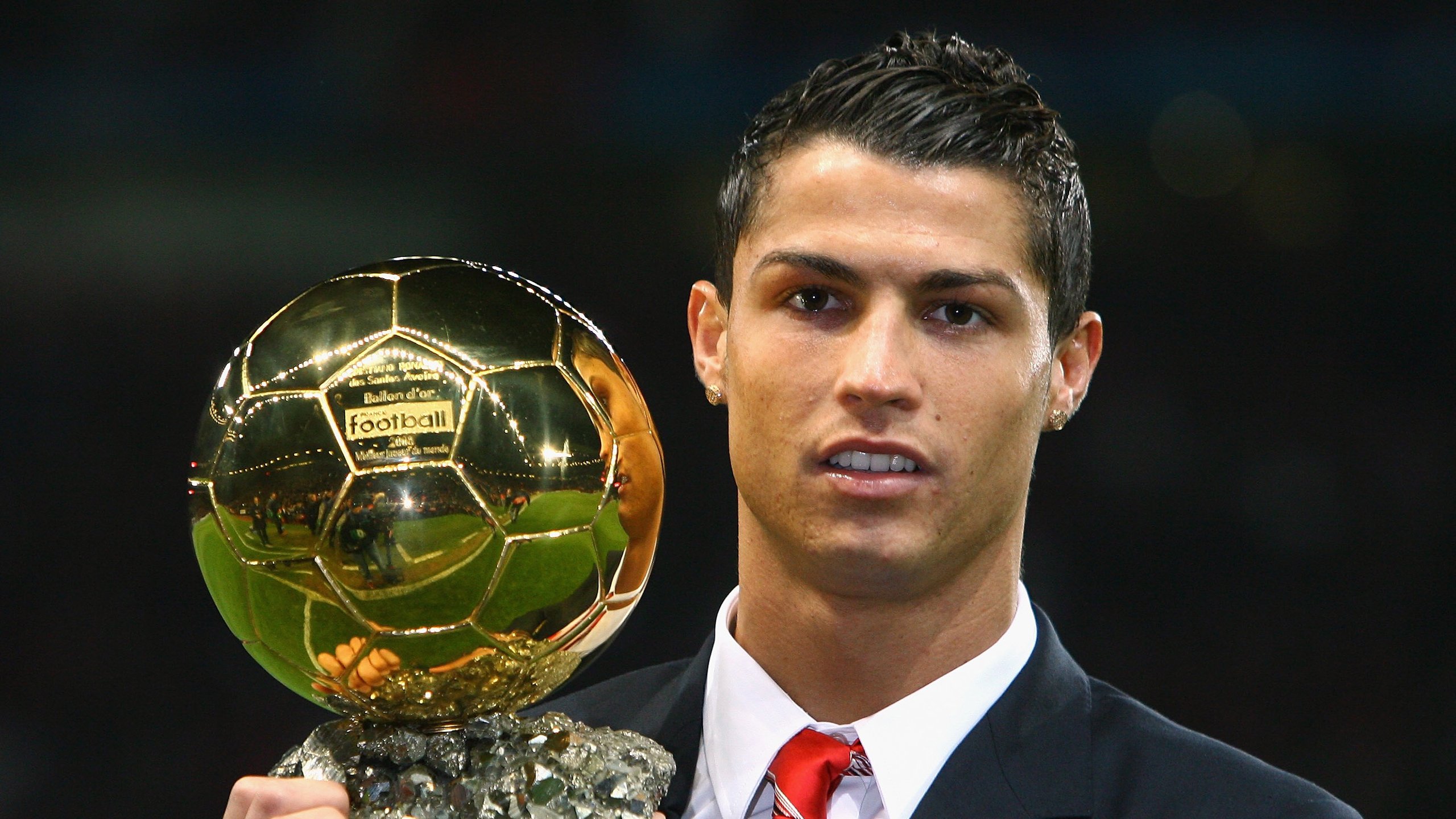 洪都拉斯压哨绝杀伊朗，阿克稳定输出，诠释不掉线的竞技哲学